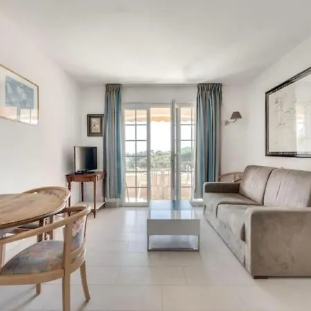 Διαμέρισμα Of 44 M2 With Balcony In Saint-raphael Saint-Raphaël